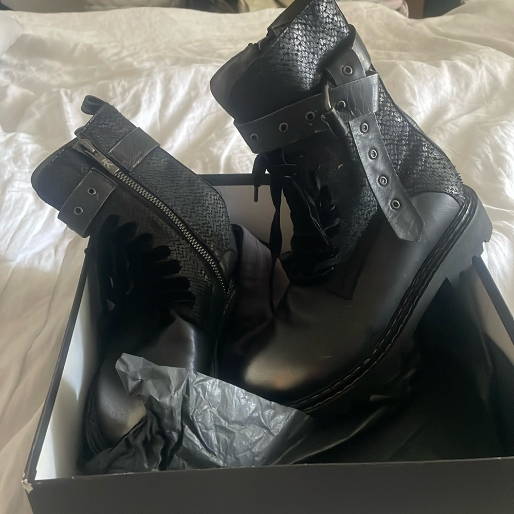 HENRY BEGUELIN Leather Sport Boot Argento Size 36!6